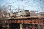 CSX 477 on a bridge